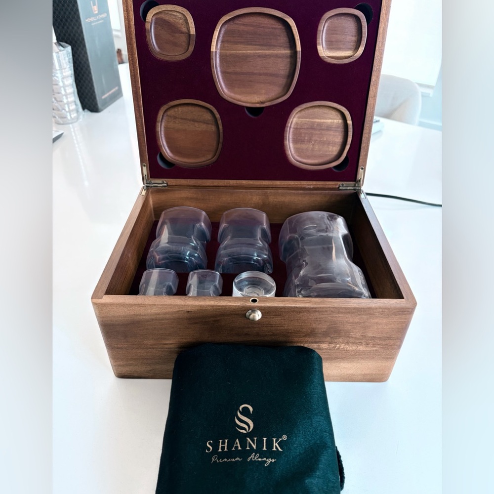 *BRAND NEW* Shanik Decanter & Whiskey/Scotch Glass Set